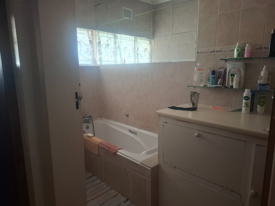 To Let 3 Bedroom Property for Rent in Suidrand Free State